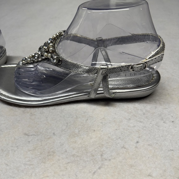 Unisa Women’s 9.5 Silver Leather‎ Rhinestone Sandals - Picture 2 of 8